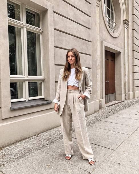 Svako ljeto sa sobom donosi neke nove modne trendove koji prestaju s prestankom ljetne sezone, ali ipak postoj…