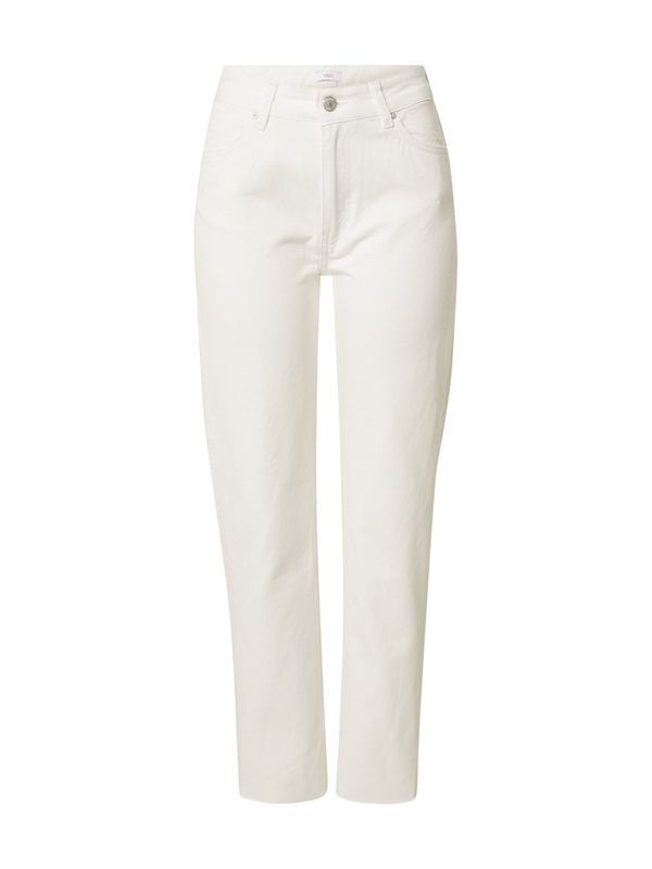 Kako uklopiti dolčevitu u proljetne kombinacije